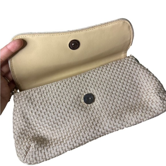 The Sak Shoulder Bag - Picture 4 of 5